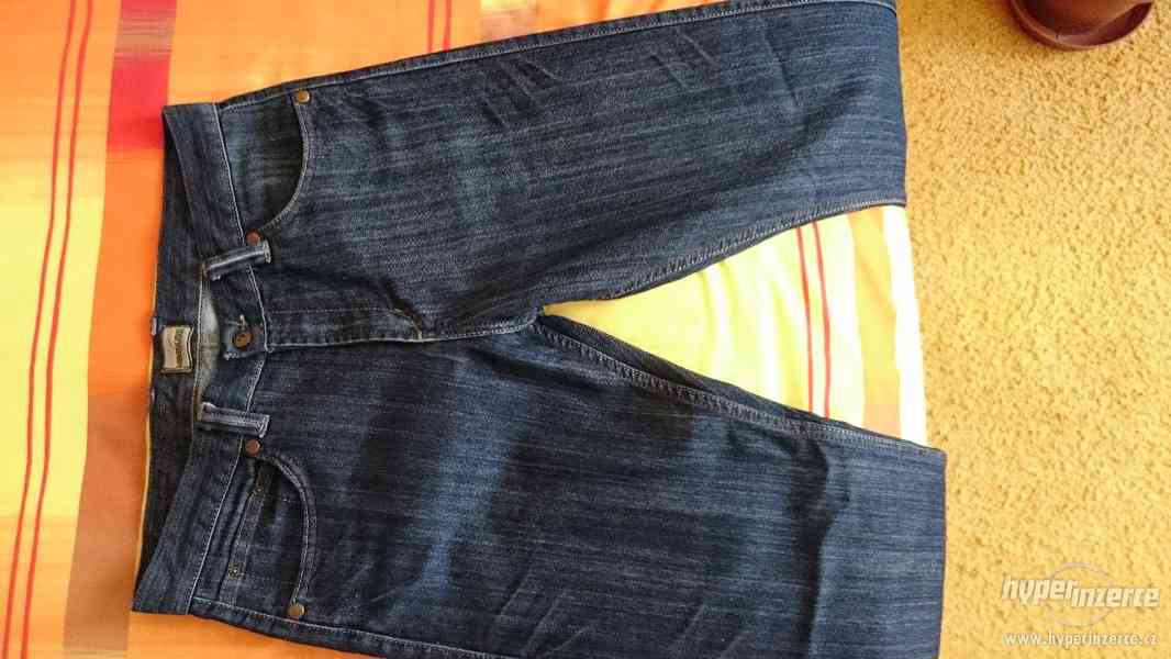 Prodám nové jeansové kalhoty značky Magnuss - foto 1