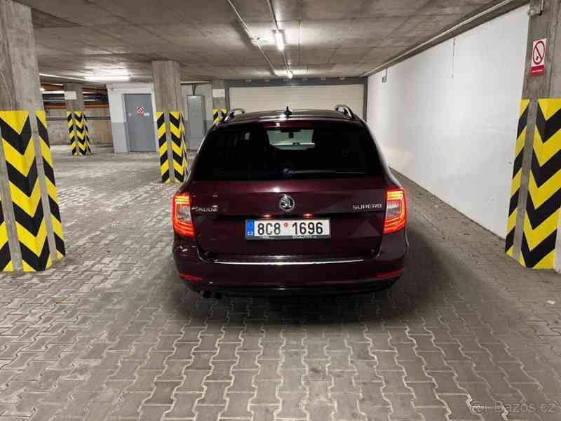 Škoda Superb 1,6 TDI CR Ambition Combi  II fl - foto 10