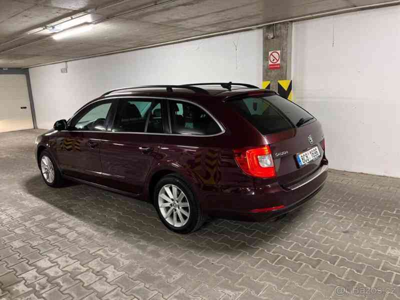 Škoda Superb 1,6 TDI CR Ambition Combi  II fl - foto 17