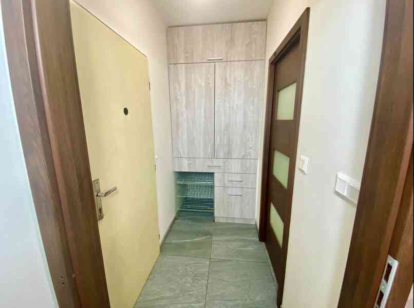 Pronájem krásného bytu 2+kk po kompletní renovaci. Roztoky - foto 30