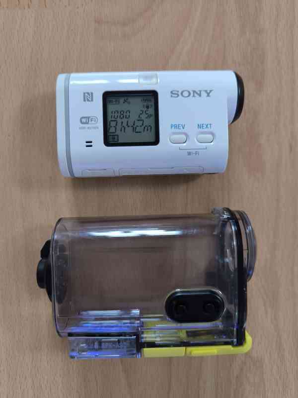 Sony HDR-AS100VW + sportovní set - foto 6