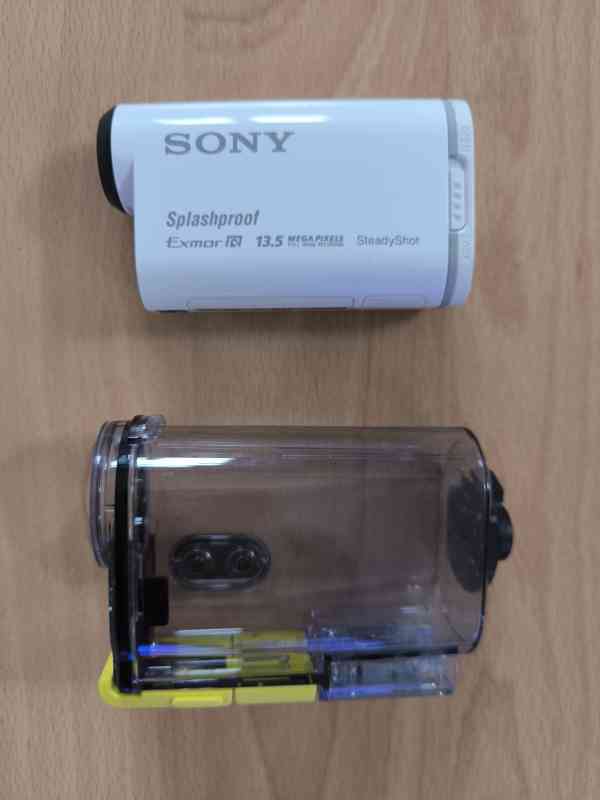 Sony HDR-AS100VW + sportovní set - foto 5