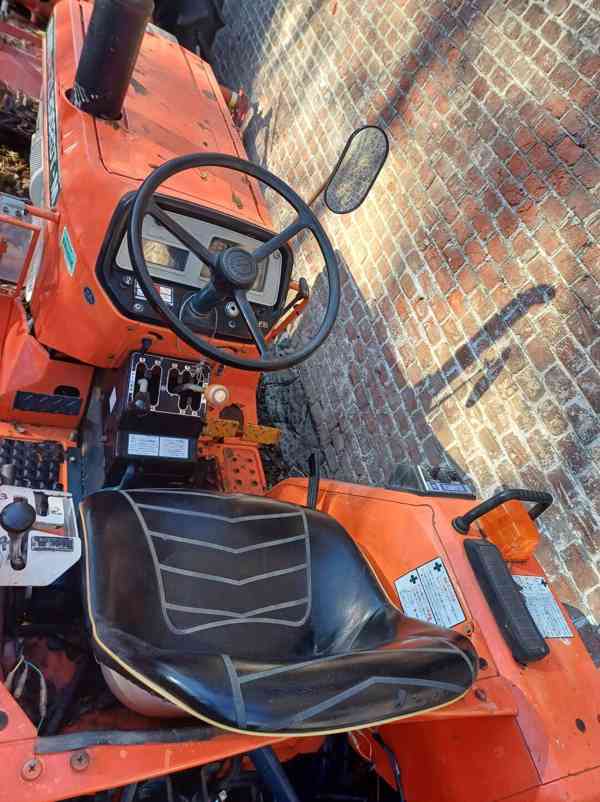 Traktor Kubota ZL2002DT-M - foto 2