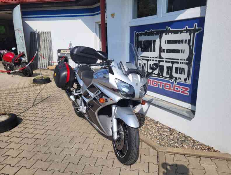 Yamaha FJR 1300 - foto 4