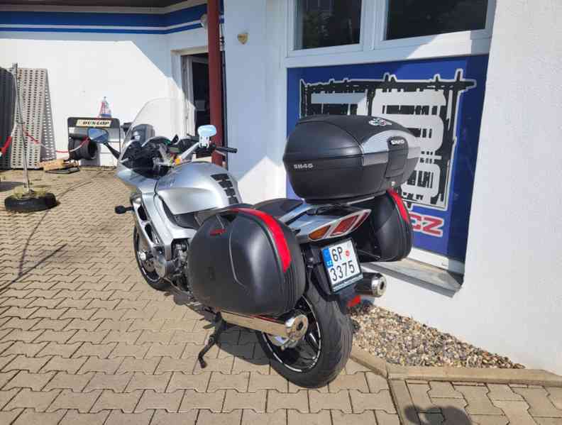 Yamaha FJR 1300 - foto 3