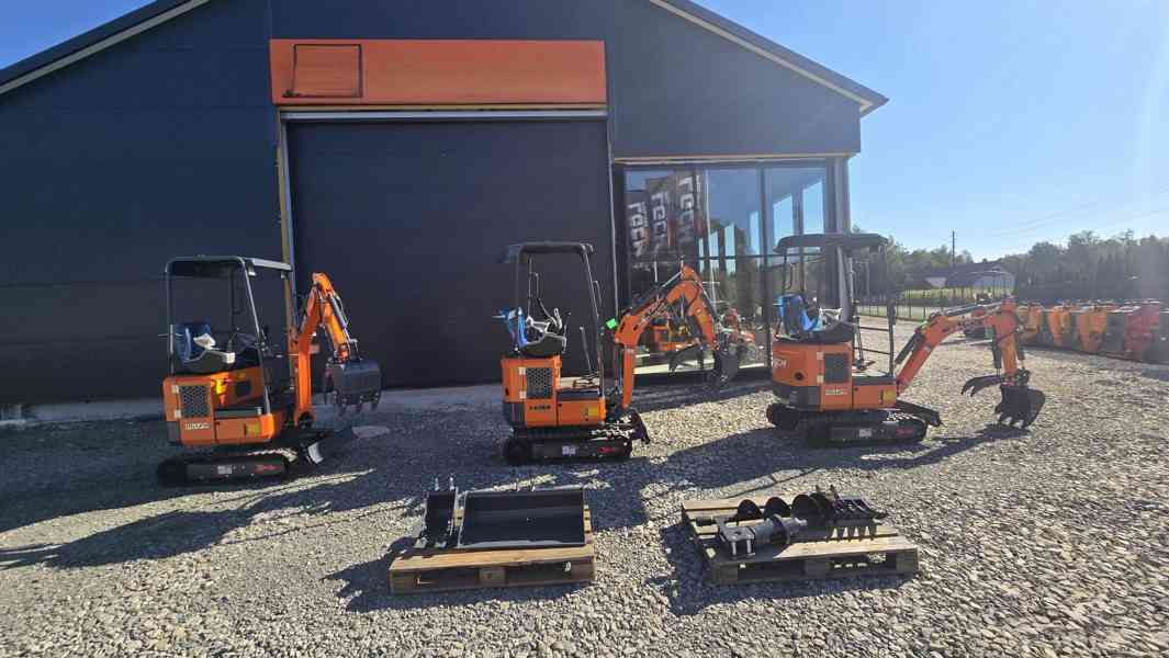 Minirypadlo Kubota LGCM LG12A s drapákem + 3 lžíce - foto 3
