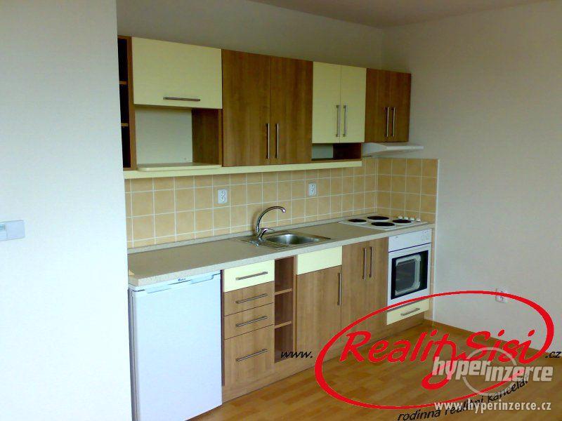 Pronájem bytu 1+kk v Kolíně - foto 1