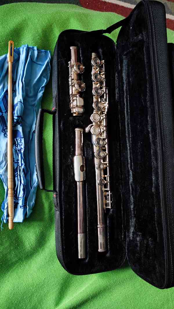 BELGICKÁ PŘÍČNÁ FLÉTNA STAGG 