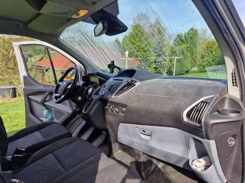Ford Transit Custom 2,0 L2H2 125kW r.v.2017, 6míst - foto 8