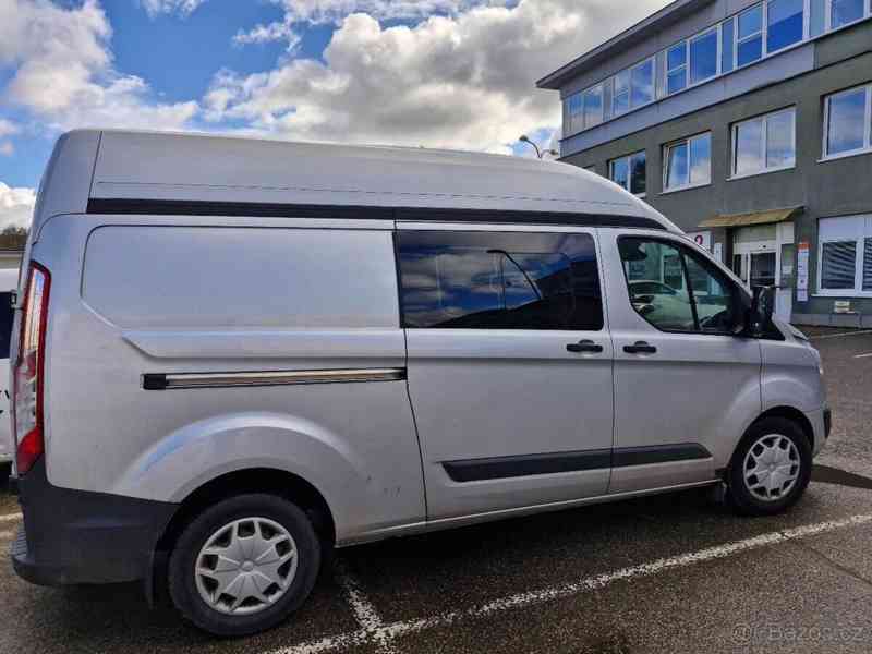 Ford Transit Custom 2,0 L2H2 125kW r.v.2017, 6míst - foto 2