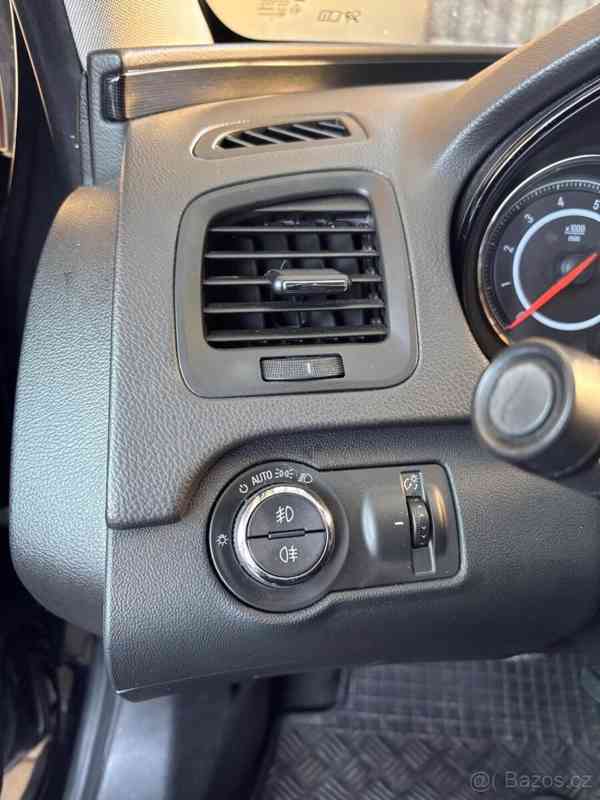 Opel Insignia 2,0   CDTi /Automat/4×4 - foto 13