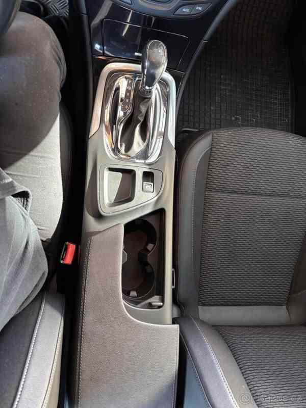 Opel Insignia 2,0   CDTi /Automat/4×4 - foto 14