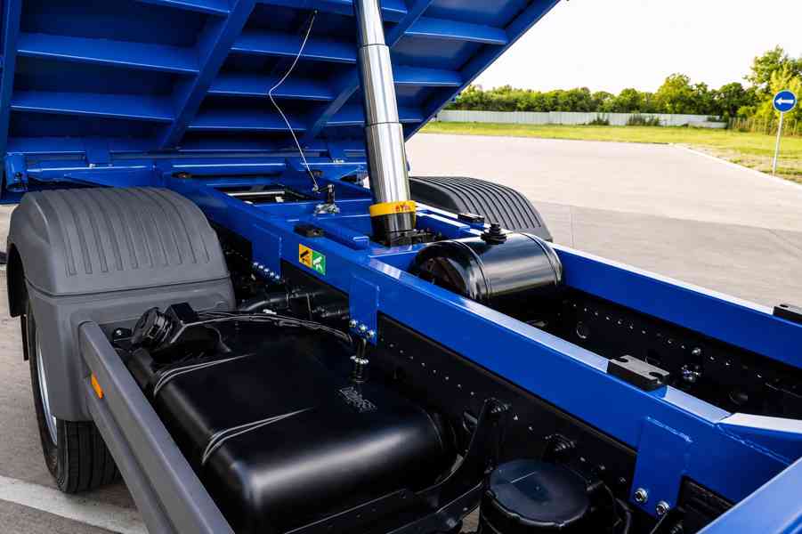 MERCEDES ATEGO 1518 - TŘÍSTRANNÝ S3 SKLÁPĚČ - VYKLÁPĚČ EU5 - foto 5