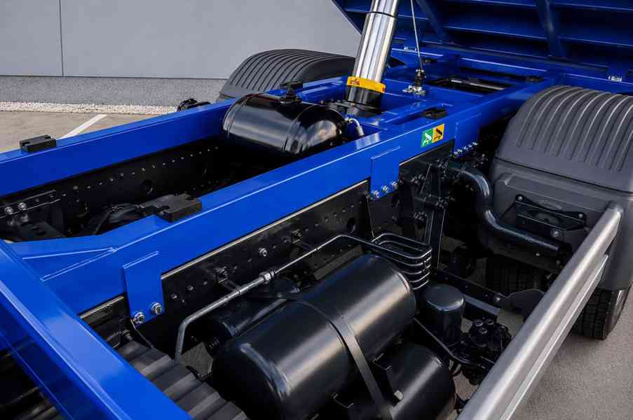 MERCEDES ATEGO 1518 - TŘÍSTRANNÝ S3 SKLÁPĚČ - VYKLÁPĚČ EU5 - foto 6
