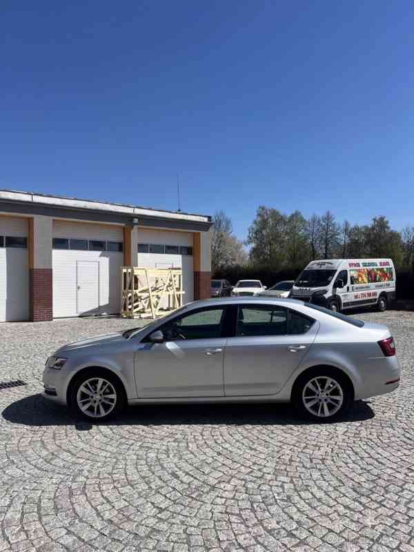Škoda Octavia 1,6   III Facelift TDI 4x4 (2019) - foto 10