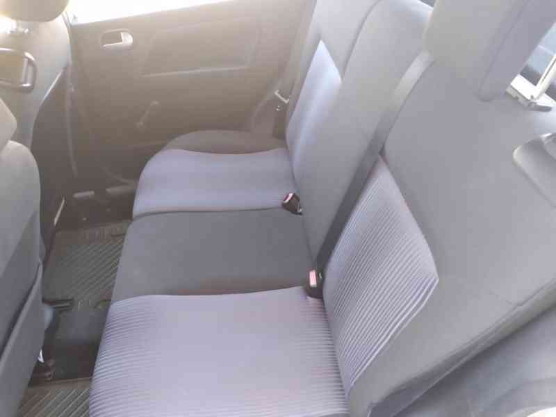 FORD FUSION 1.4 TDCI - foto 10