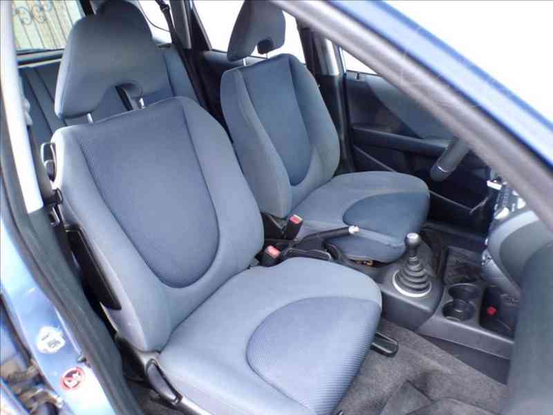 Honda Jazz 1,3 iDSi KLIMATIZACE - foto 12