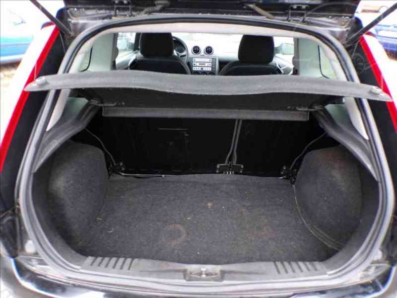 Ford Fiesta 1,3 i KLIMA - foto 9