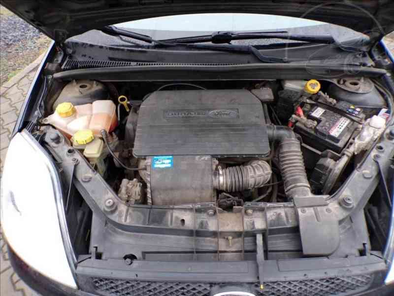 Ford Fiesta 1,3 i KLIMA - foto 12