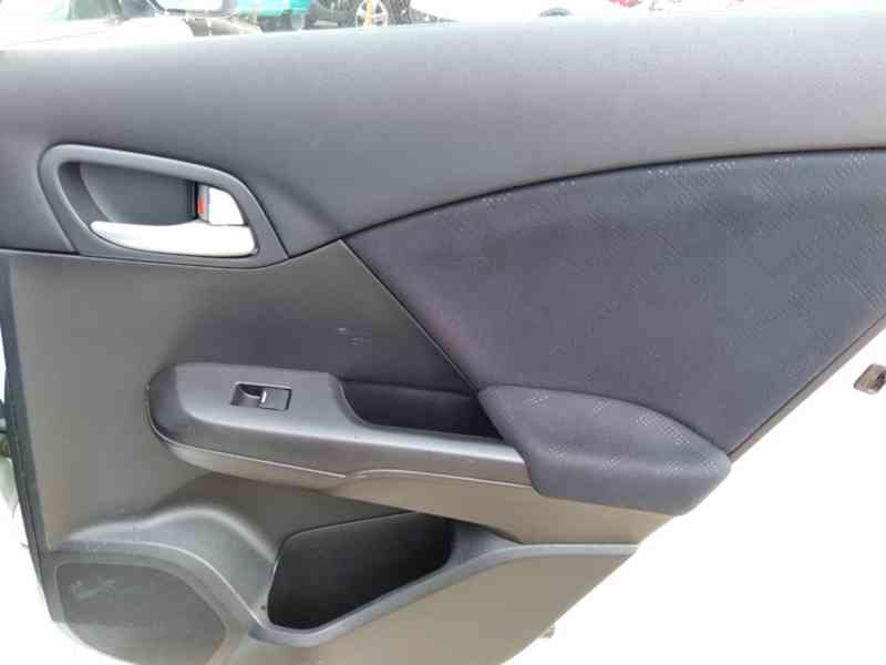 HONDA CIVIC 2.2 i-DTEC SPORT ČR,AC,SERVISKA - foto 31