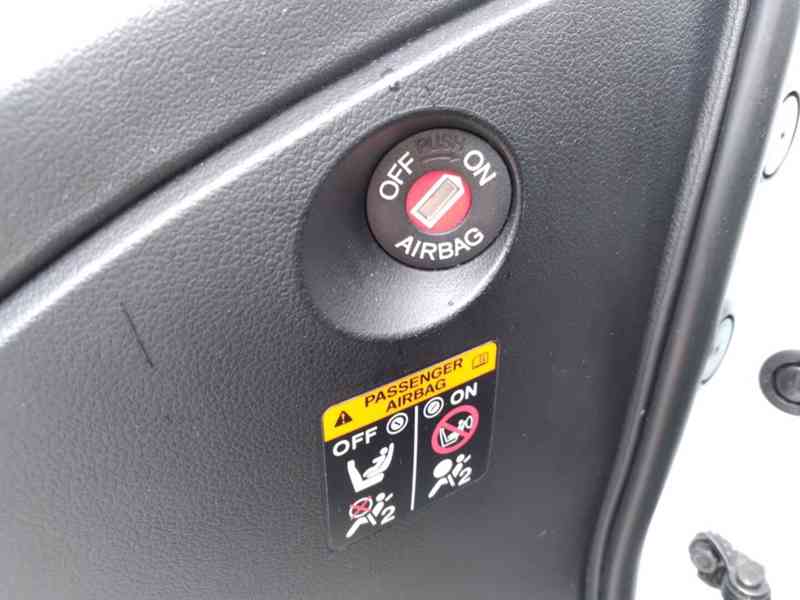 HONDA CIVIC 2.2 i-DTEC SPORT ČR,AC,SERVISKA - foto 23