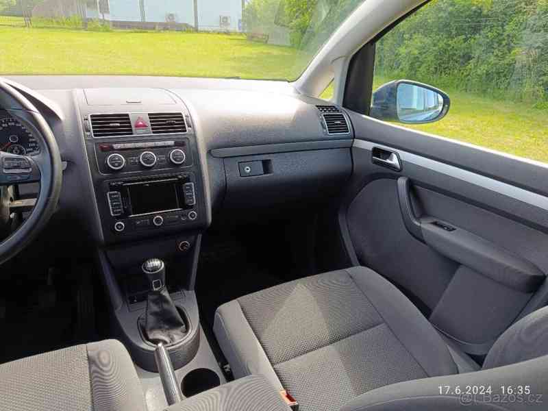 Volkswagen Touran 1,6   Touran, Komfortline - foto 5