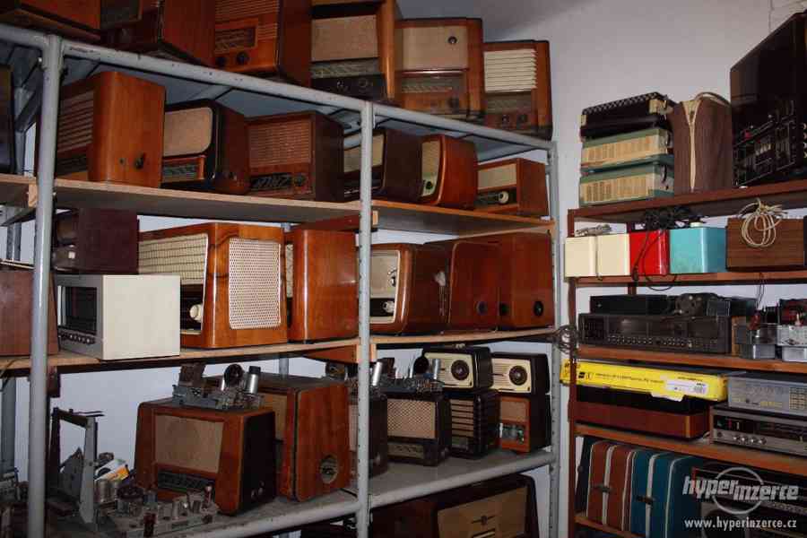 Zbierka starých rádií, magnetofónov a gramofónov - foto 2