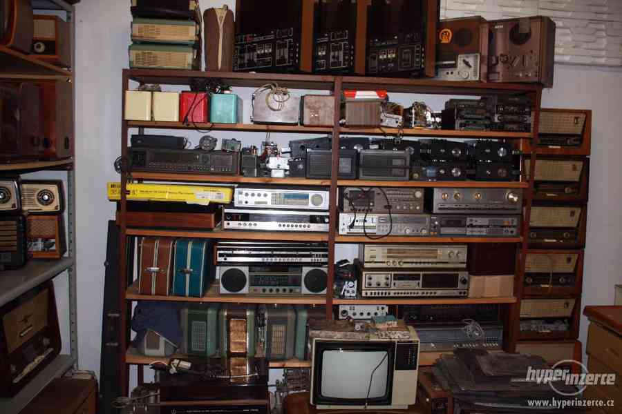 Zbierka starých rádií, magnetofónov a gramofónov - foto 3