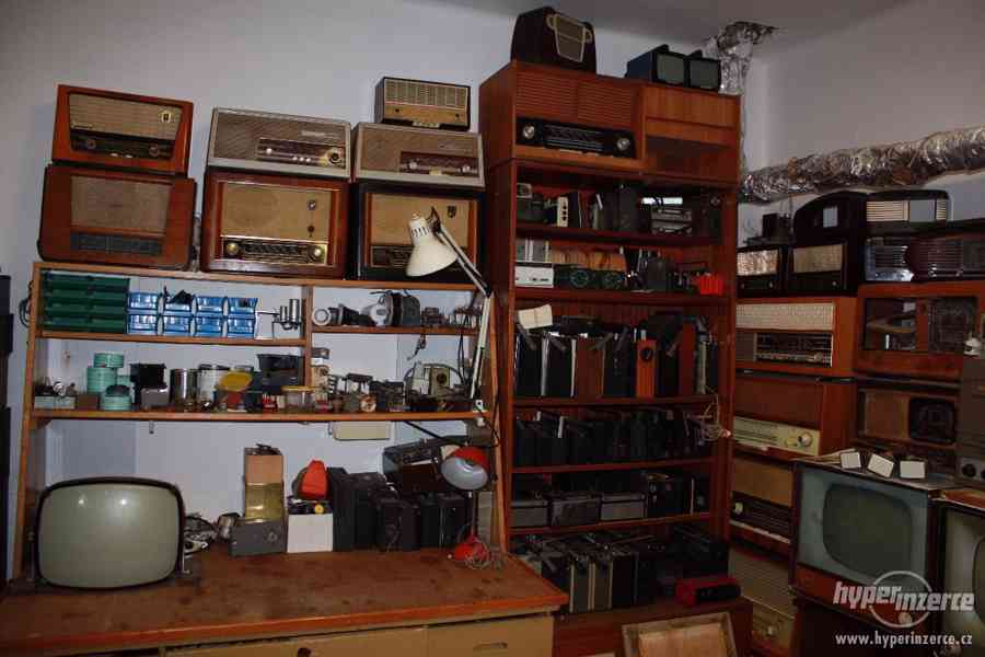 Zbierka starých rádií, magnetofónov a gramofónov - foto 4