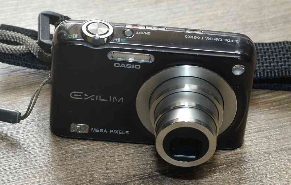 Casio Exlim EX-Z1200 12MP Optical Zoom 3x  - Black - foto 4