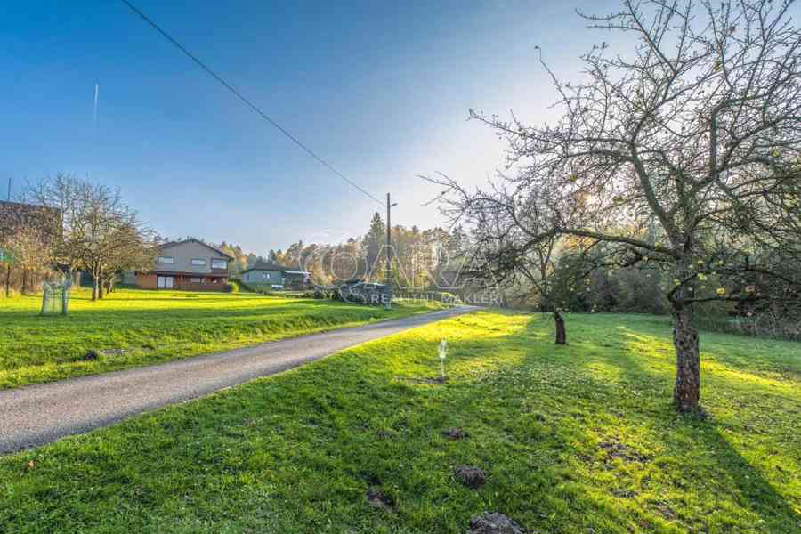 Prodej stavebního pozemku 1824 m, Hostašovice - foto 3