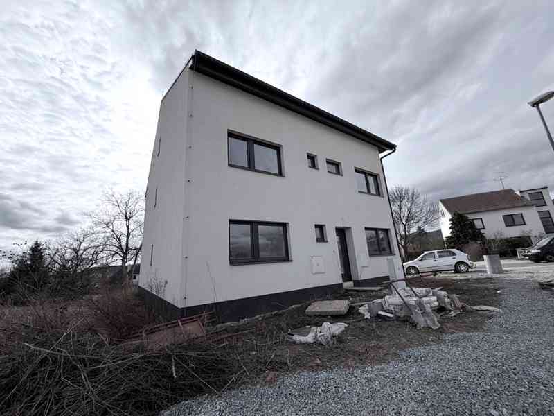 PRONÁJEM NOVOSTAVBY BYTU 2+KK S PARKOVACÍM STÁNÍM V BRNĚ - foto 19