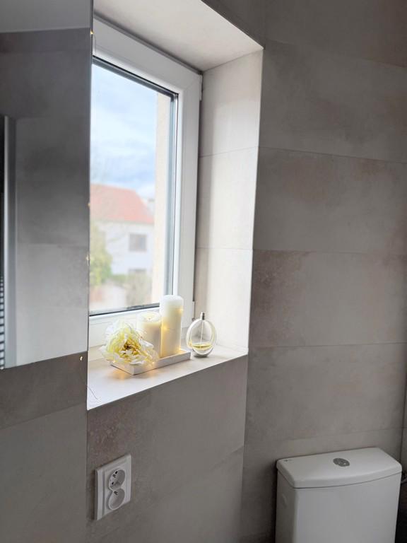 PRONÁJEM NOVOSTAVBY BYTU 2+KK S PARKOVACÍM STÁNÍM V BRNĚ - foto 11