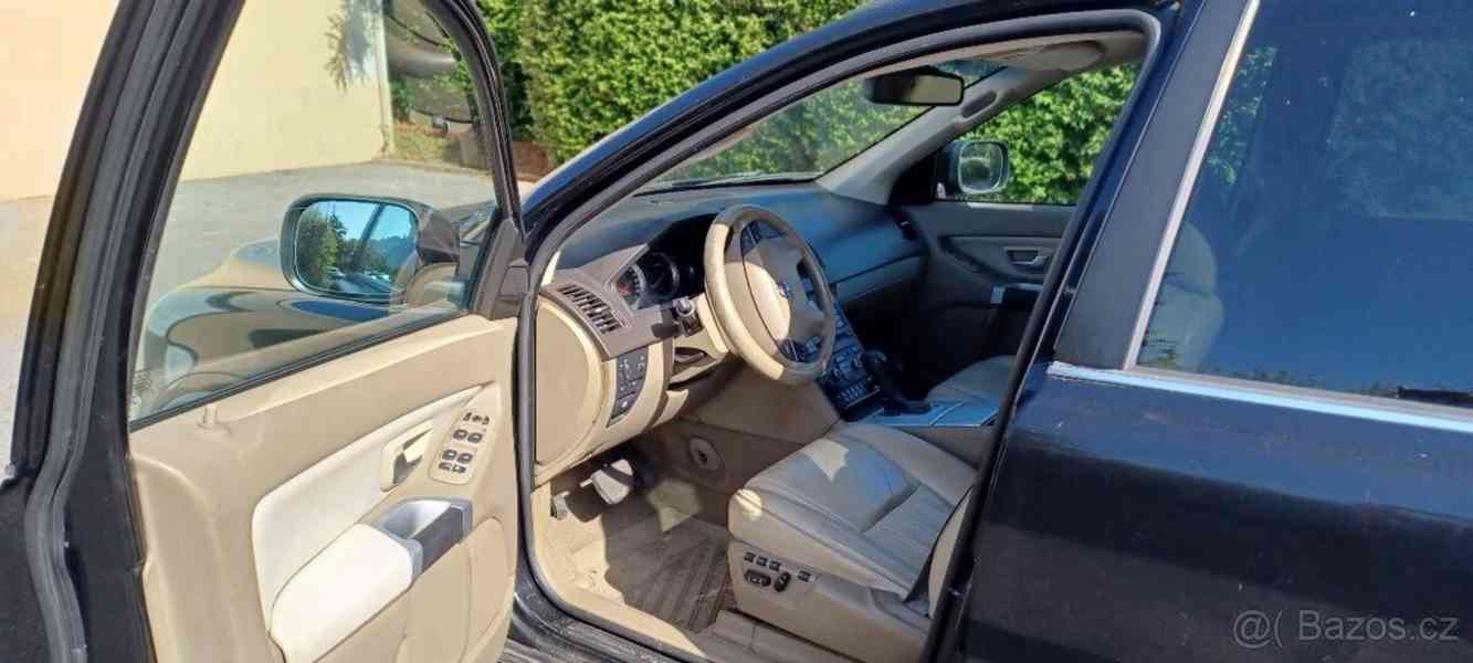 Volvo XC90 2,4   7 míst 4x4 D5 147kW - foto 6