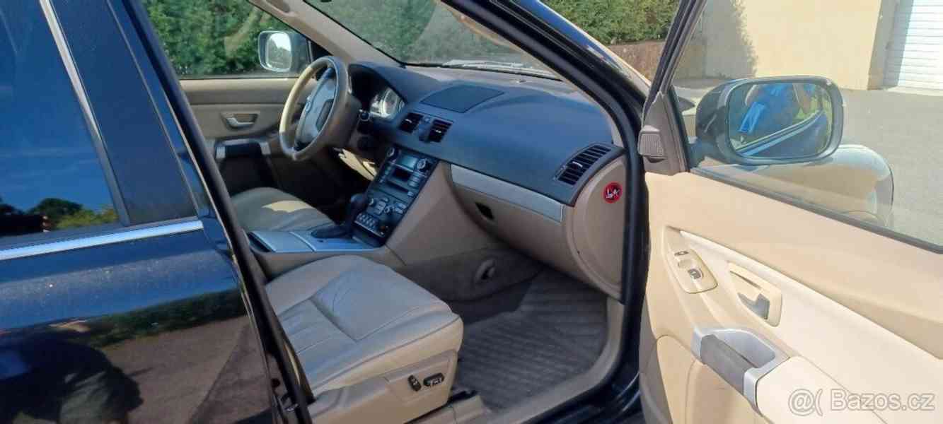 Volvo XC90 2,4   7 míst 4x4 D5 147kW - foto 8