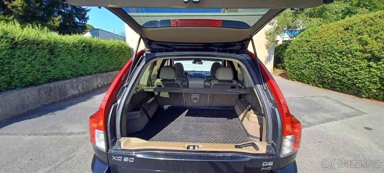 Volvo XC90 2,4   7 míst 4x4 D5 147kW - foto 10