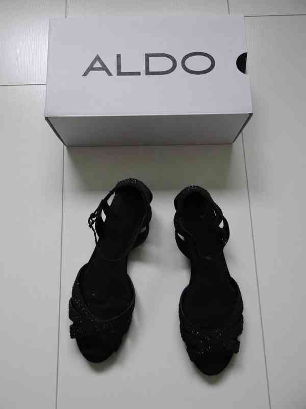 Dámské černé páskové sandály Aldo - foto 3
