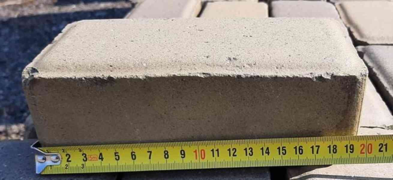 Dlažba betonová žlutá rozměry viz fotografie   - foto 2