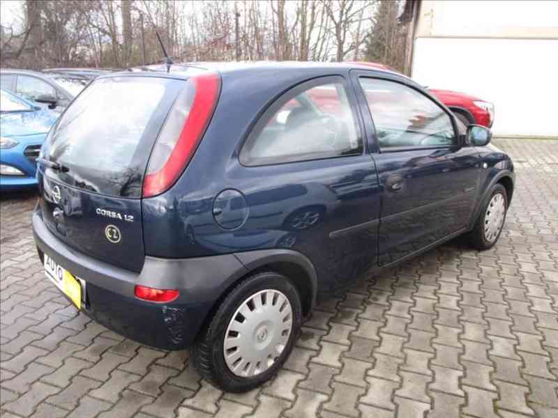 Opel Corsa 1,2 16V Comfort - foto 3