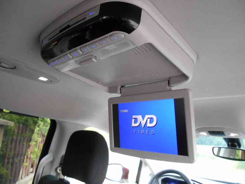 CHRYSLER PACIFICA 3,6L DVD 8 MÍST TOURING L 2018 - foto 11