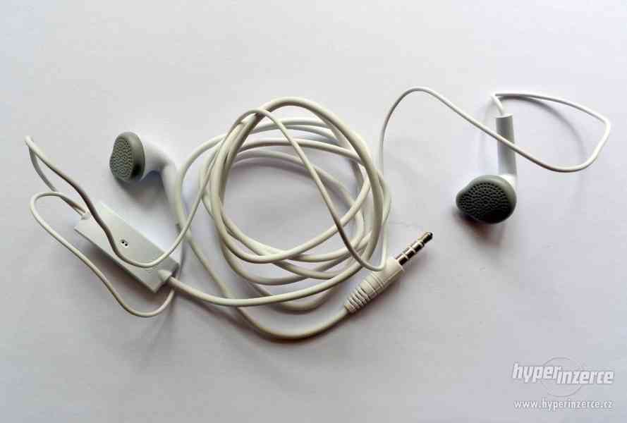 Značková sluchátka Samsung s vypínačem, nová, super zvuk - foto 6