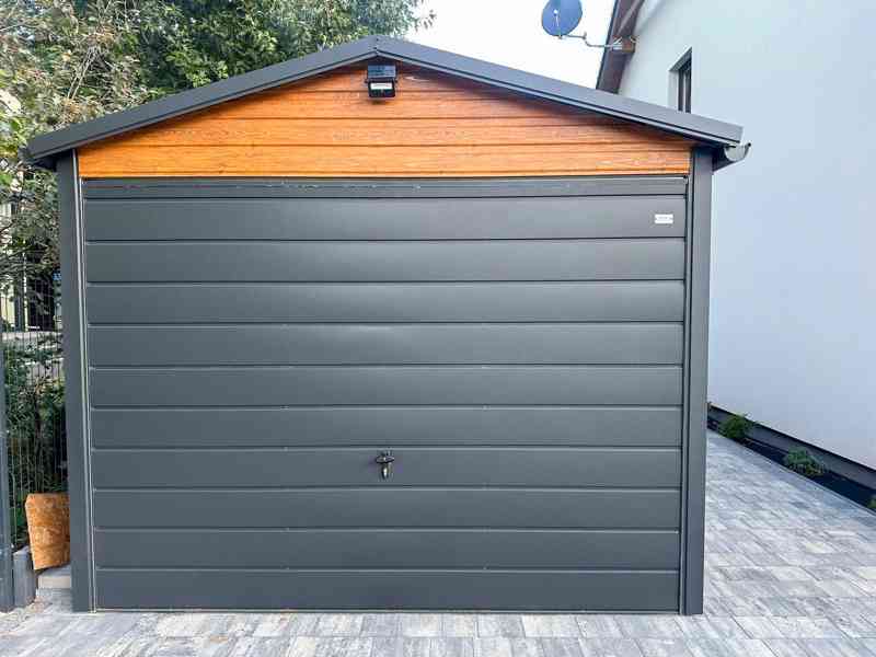 Plechova garáž 3x6m -  výklopná vrata -  dveře - Okno TS784 - foto 3