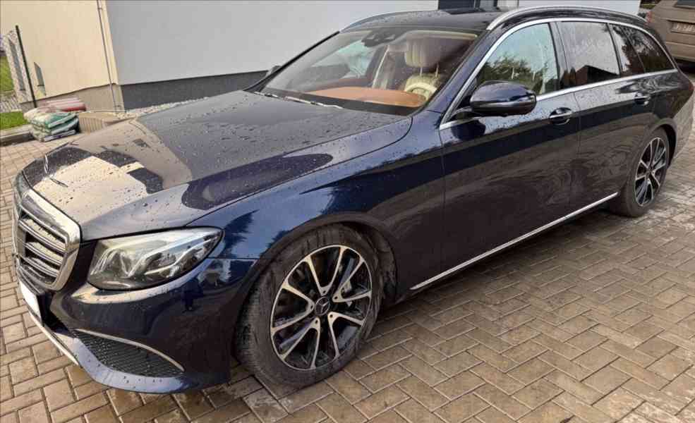 Mercedes-Benz Třídy E 3,5 - foto 8