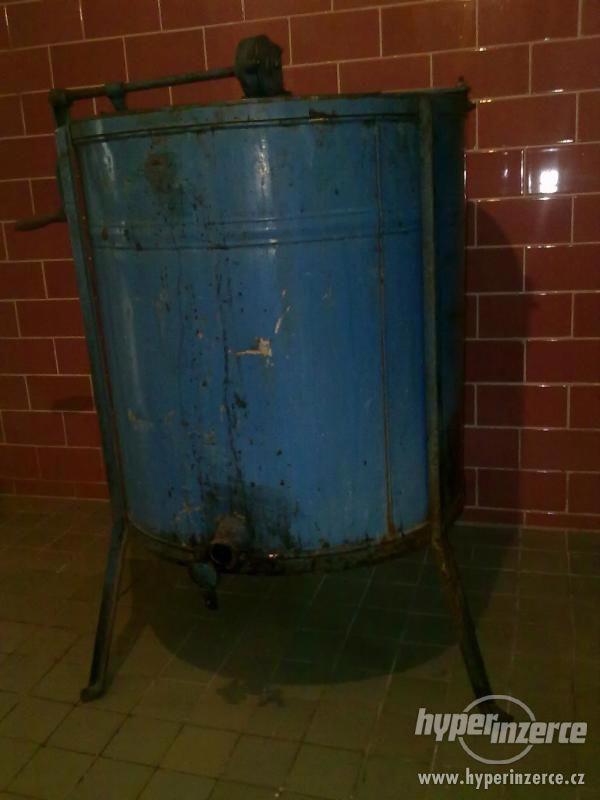 Zachovalý medomet / medomed 4 čtyř rámkový - Skuteč - foto 1