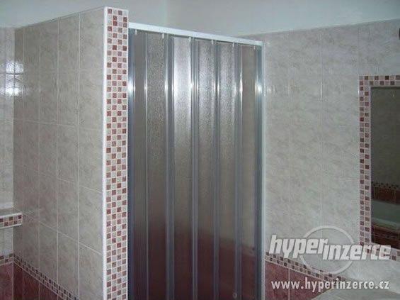 Sprchové dveře, sprchová zástěna na sprchový kout - NEPOUŽ - foto 1