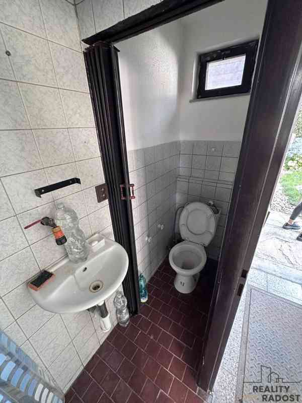 Pronájem garáže - skladu s kanceláří v Blansku   - foto 7