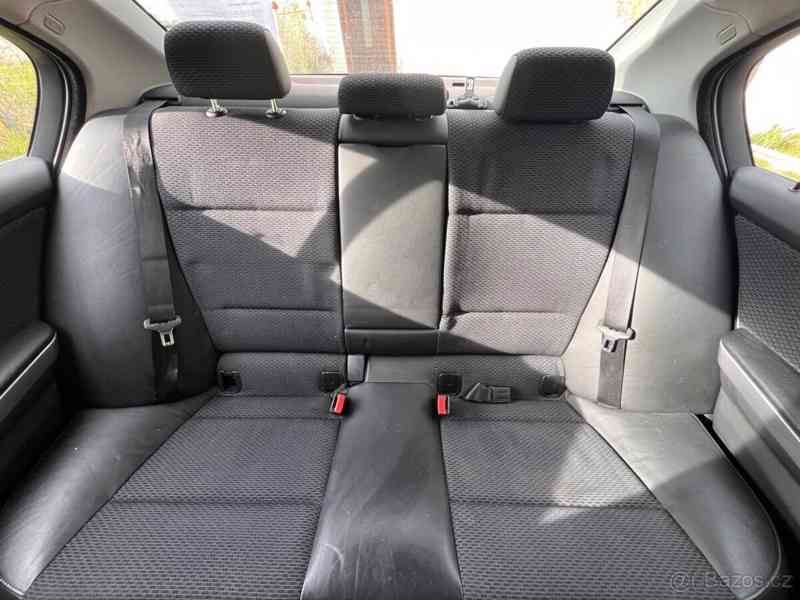 BMW Řada 3 3,0   330d M-paket, manuál, 180 kW - foto 7
