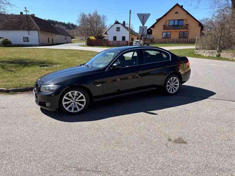 BMW Řada 3 3,0   330d M-paket, manuál, 180 kW - foto 4