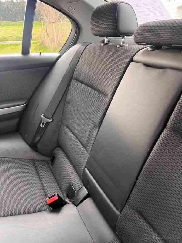 BMW Řada 3 3,0   330d M-paket, manuál, 180 kW - foto 10