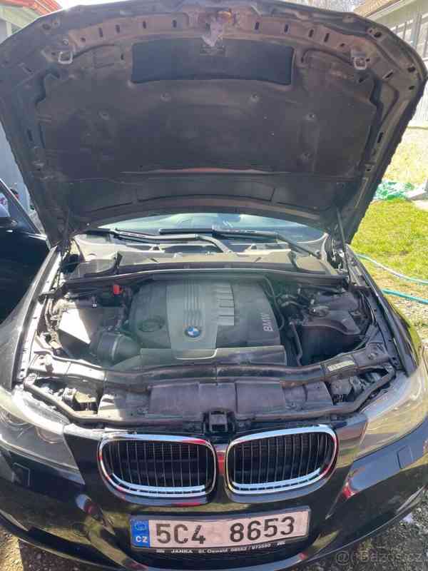 BMW Řada 3 3,0   330d M-paket, manuál, 180 kW - foto 6